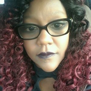 Meet your Posher, Syvella